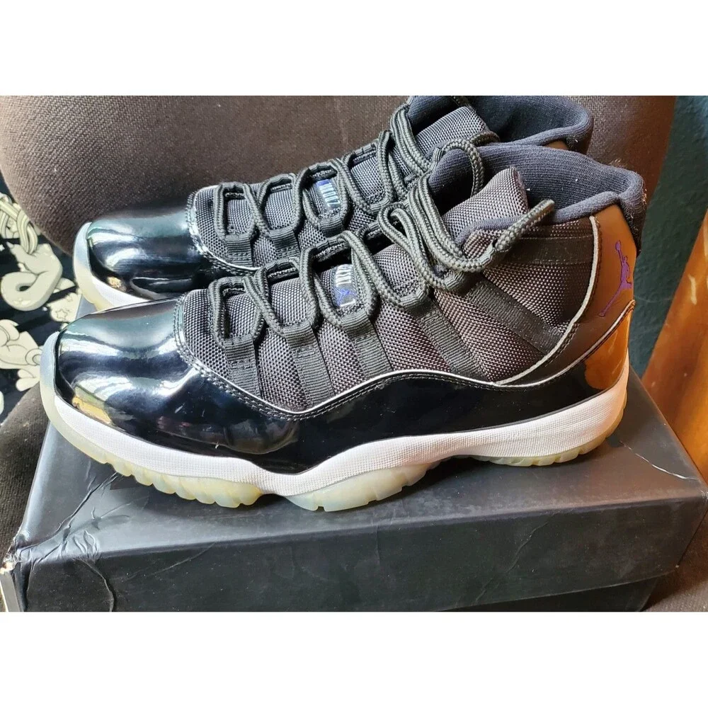 Air Jordan 11 Retro Space Jam. Size 10